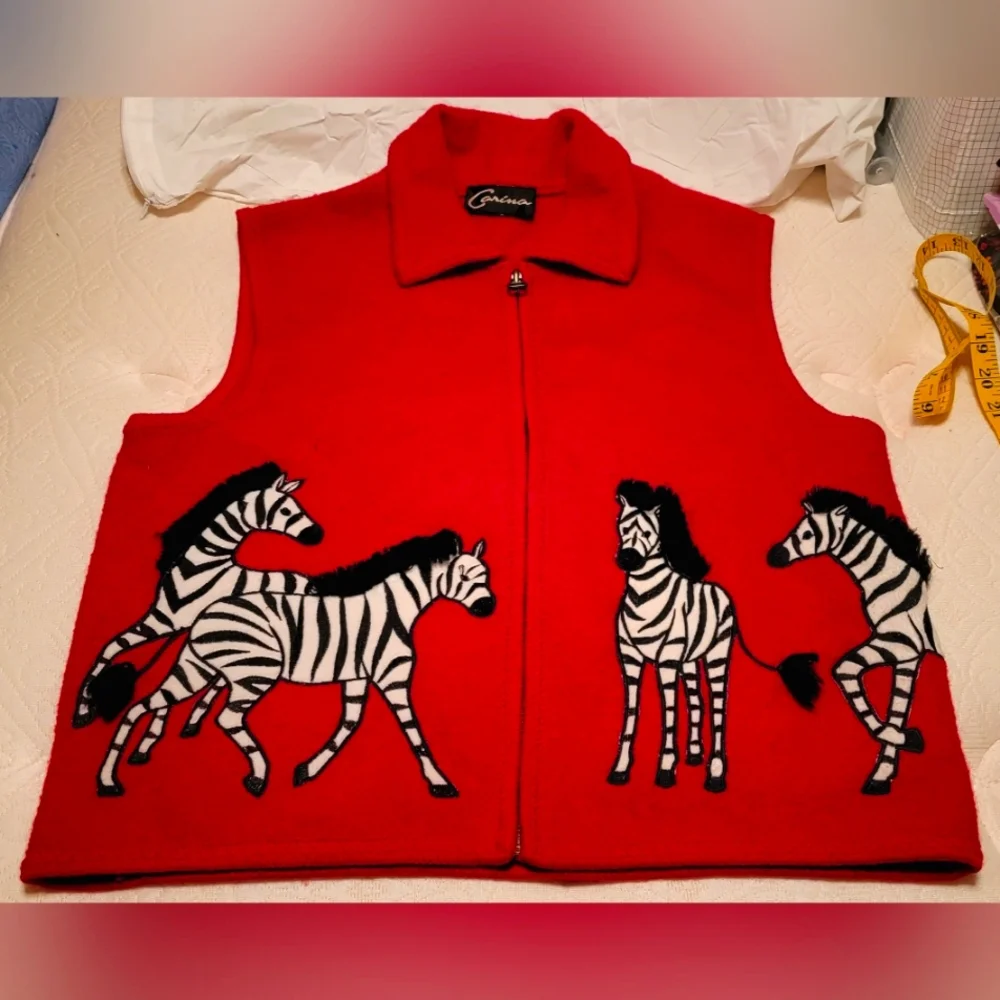 #121 Carina- Vintage Red Sweater Vest with Zebra appliques +bonus Striped Top - Picture 4 of 10
